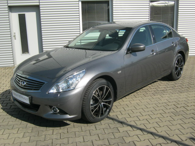 Infiniti G37 GT Premium AWD