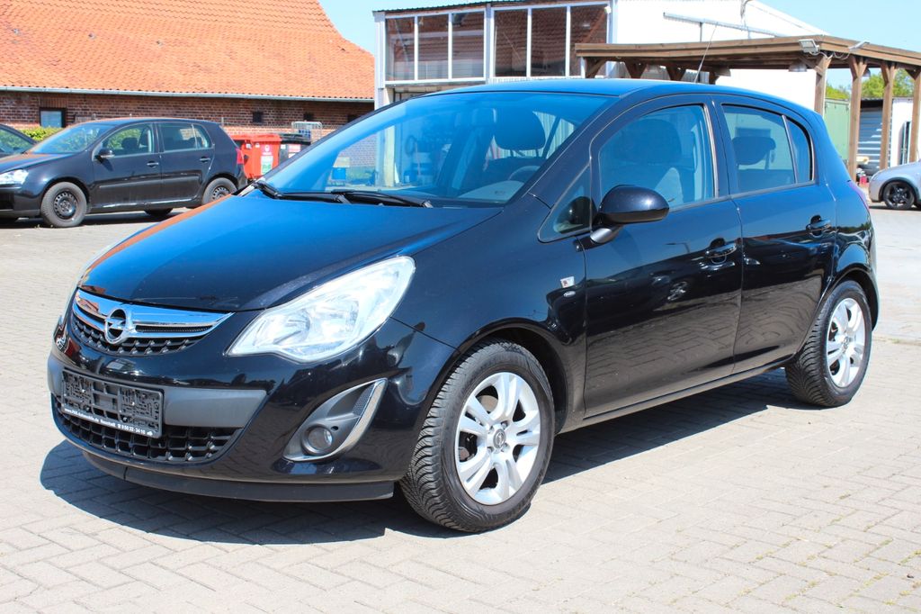 Opel Corsa D Satellite